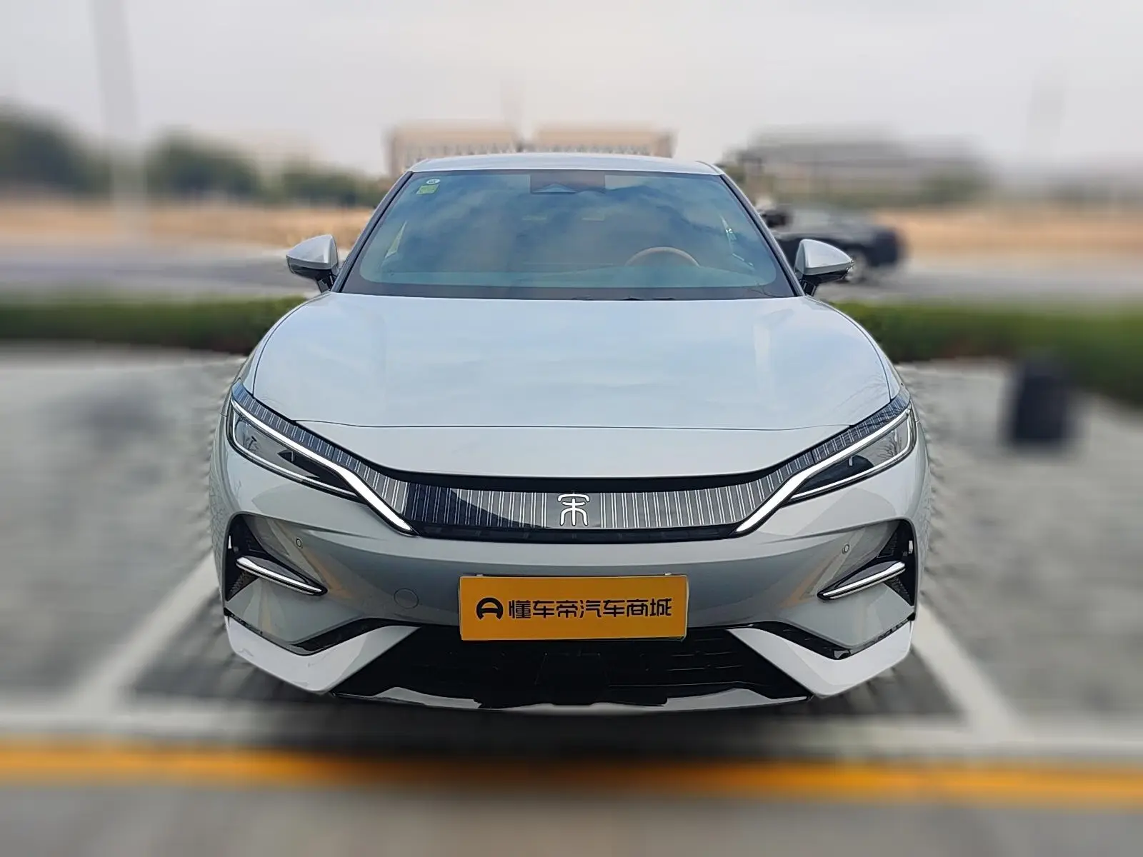 BYD Song L EV  из Китая