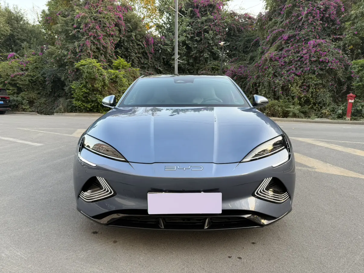 BYD Seal  из Китая