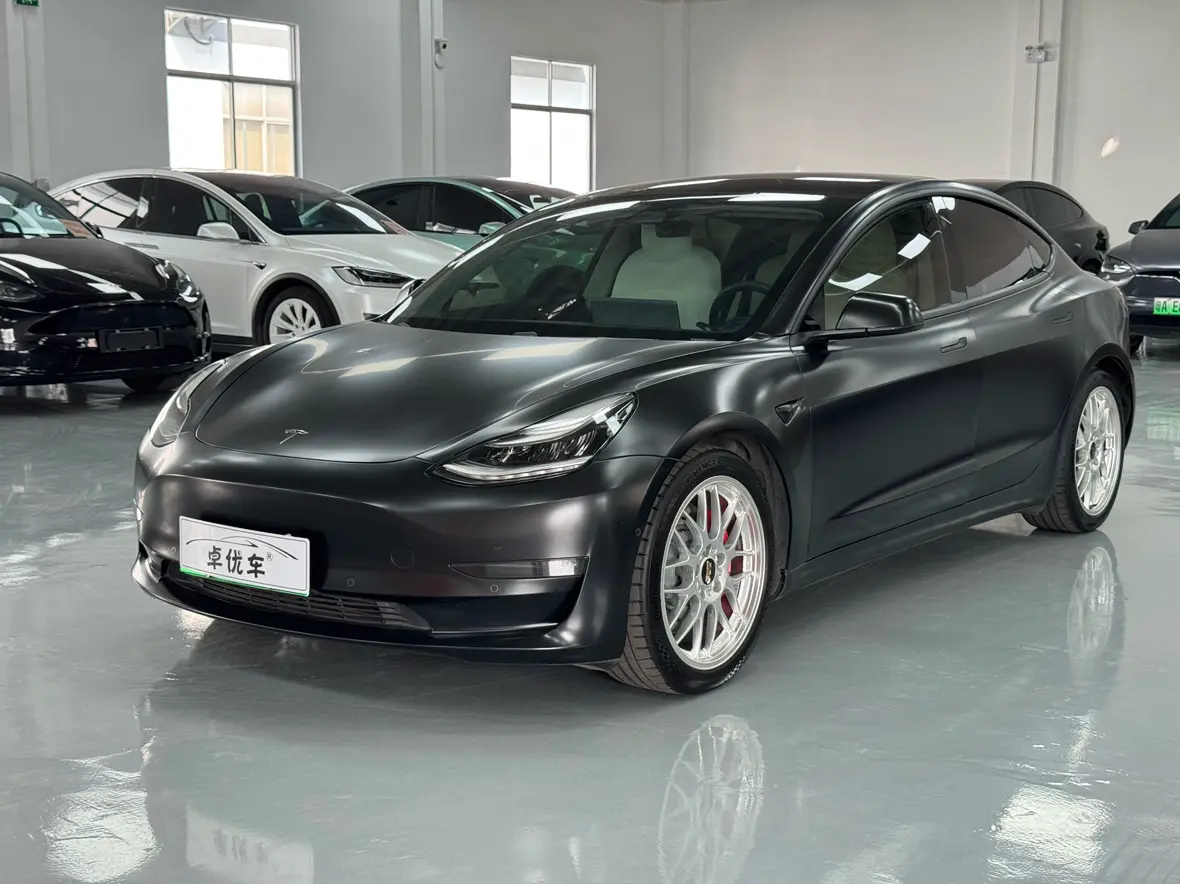 Tesla Model 3  из Китая
