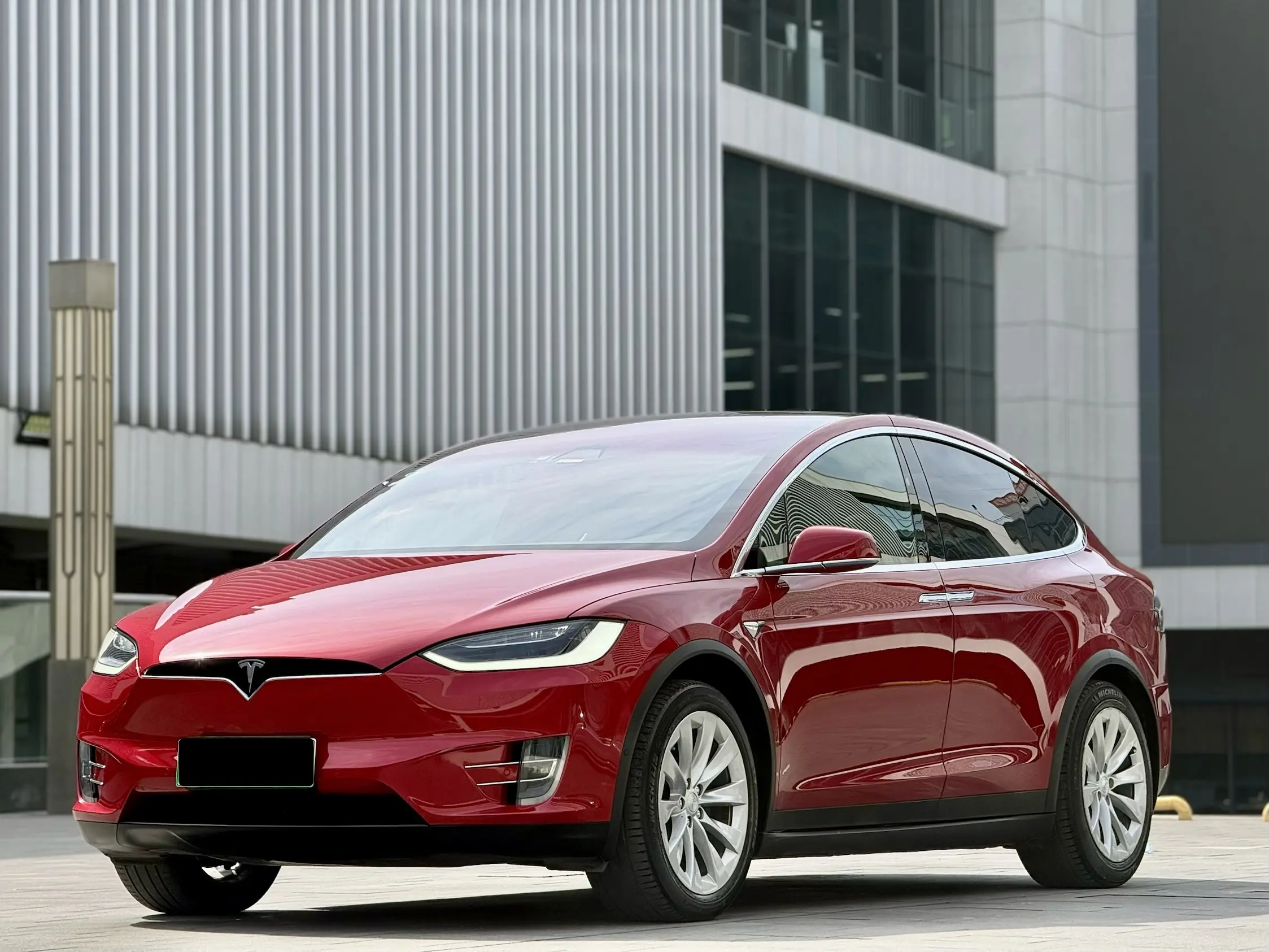 Tesla Model X  из Китая