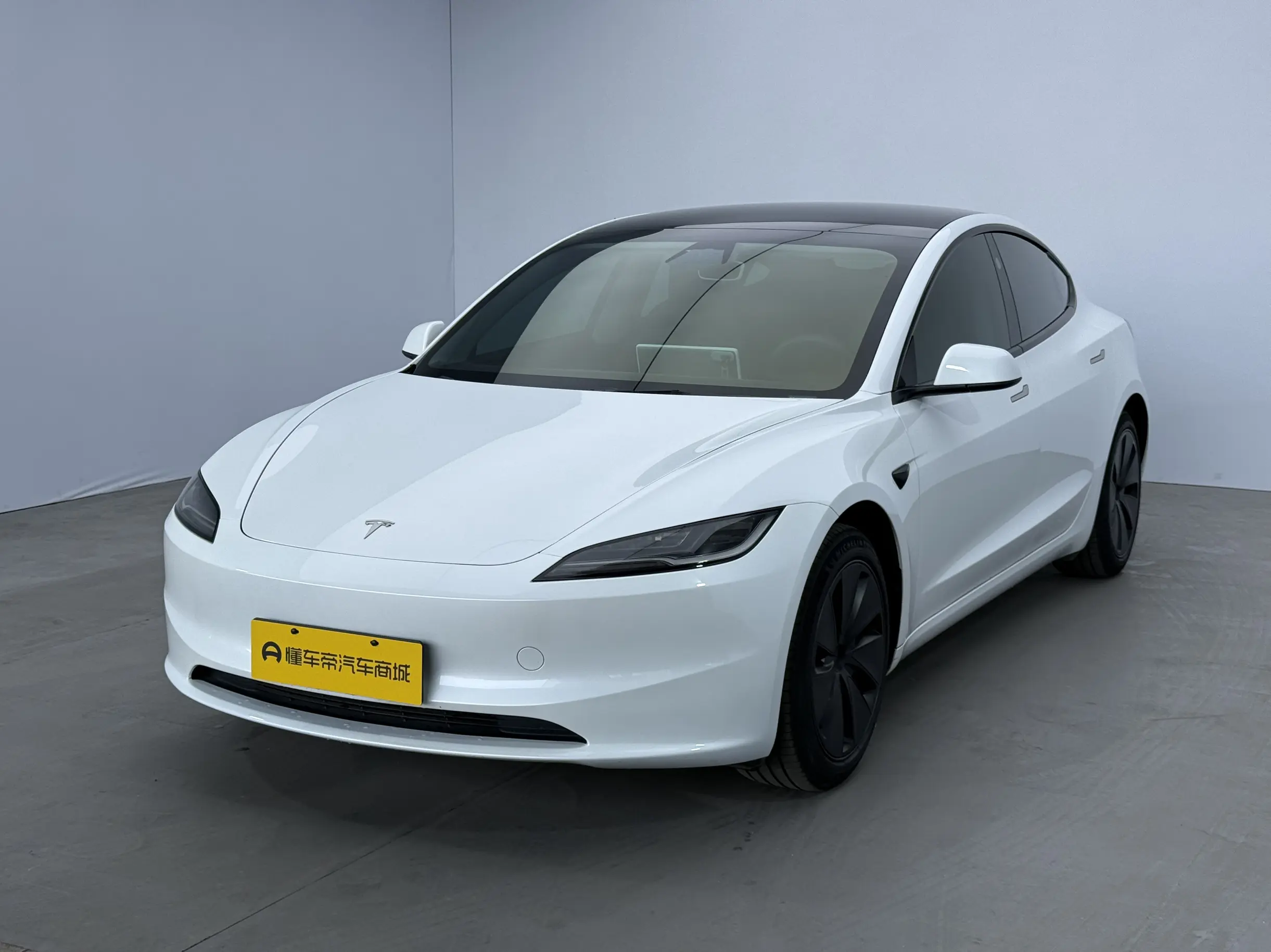 Tesla Model 3  из Китая