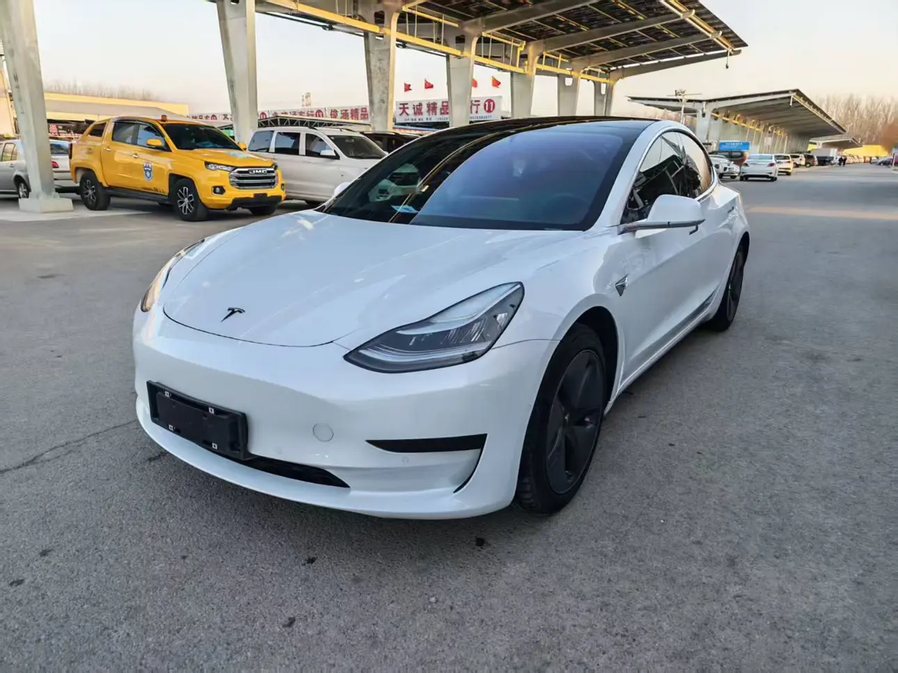 Tesla Model 3  из Китая