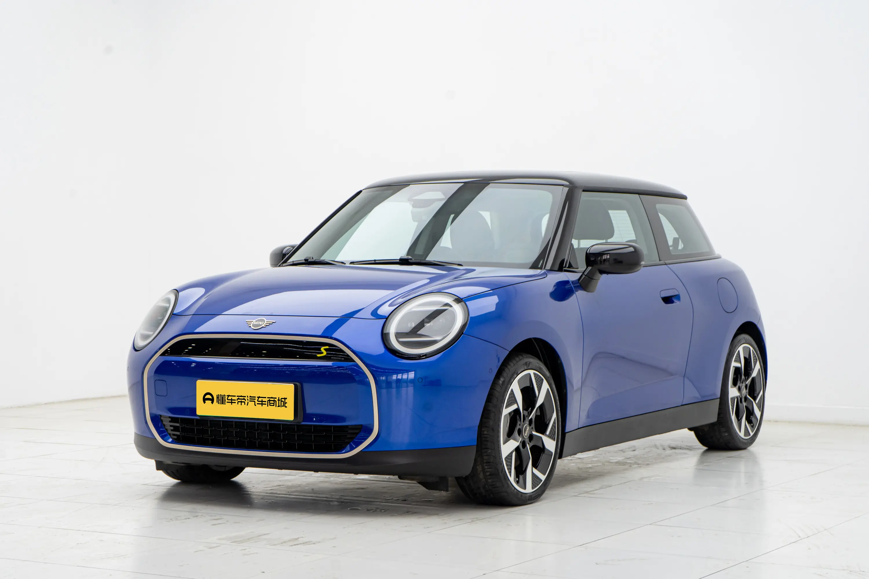 MINI ELECTRIC  COOPER  из Китая