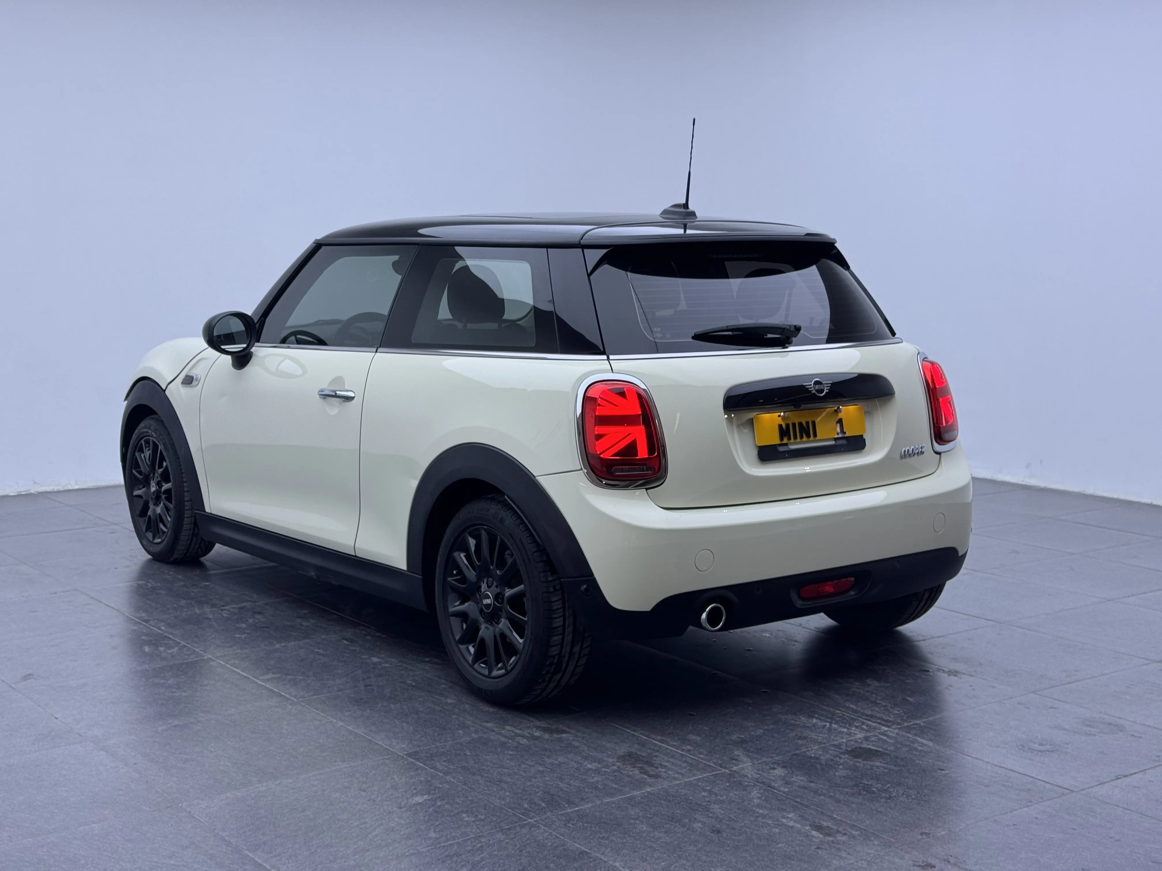 MINI 