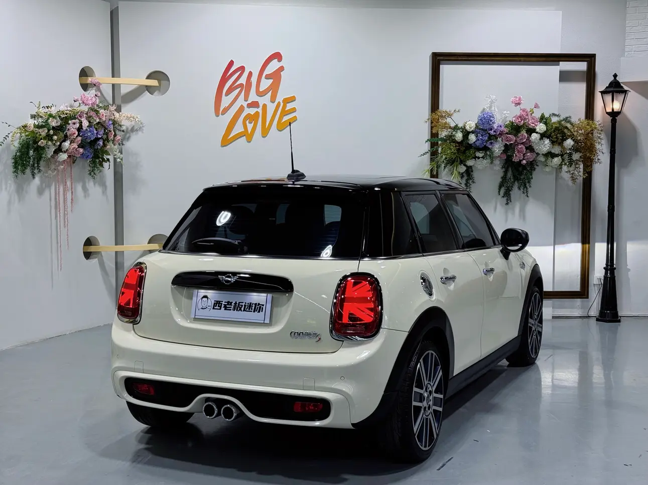 MINI 