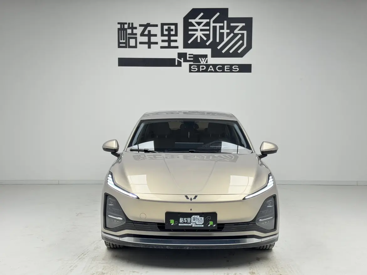 Wuling Starlight EV  из Китая