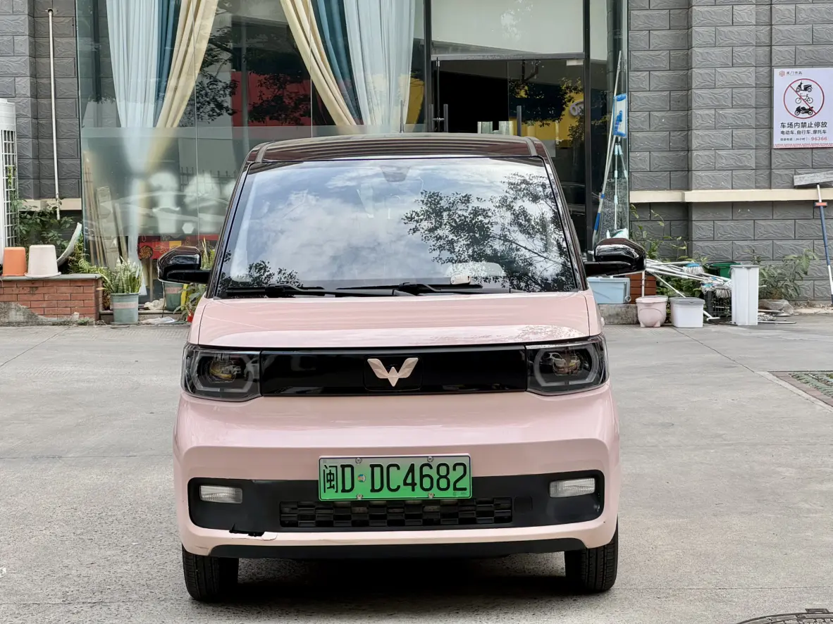 Wuling Hongguang MINIEV  из Китая