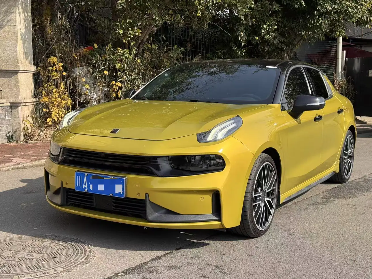 Lynk & Co 03