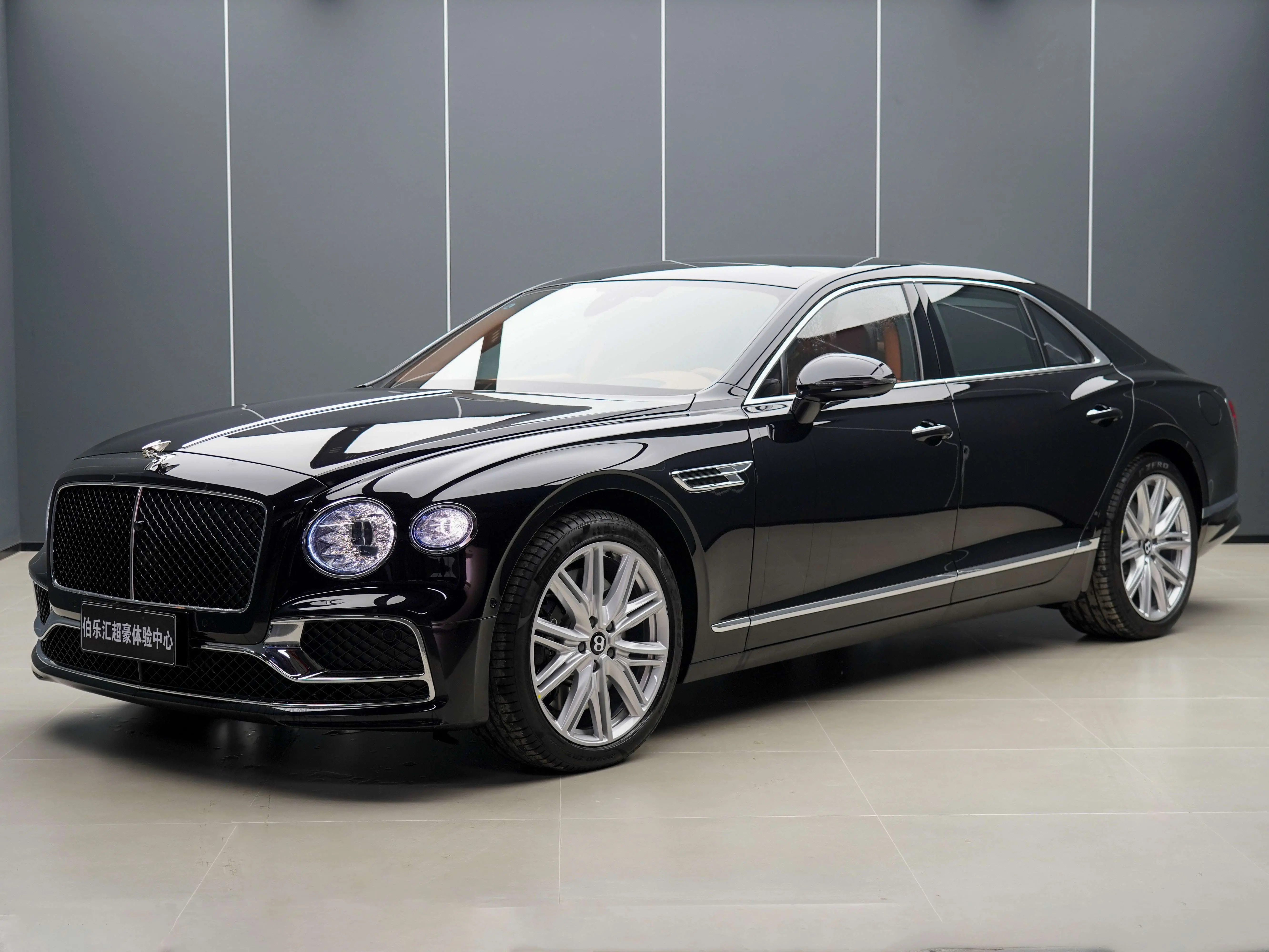 Bentley Flying Spur PHEV  из Китая