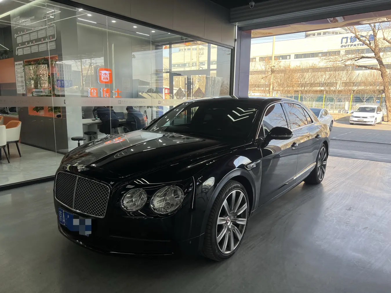 Bentley Galloping  из Китая