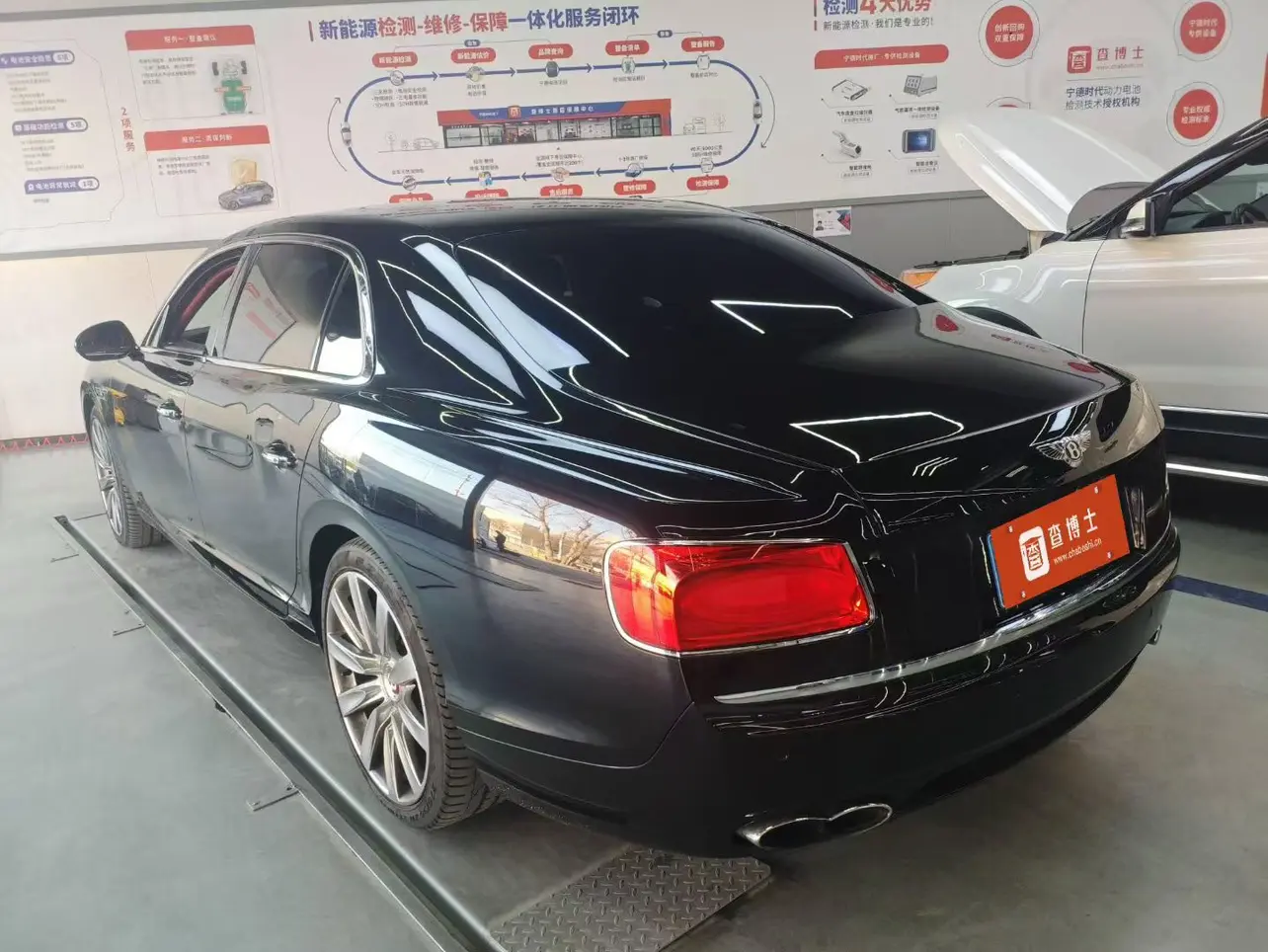 Bentley Galloping  из Китая