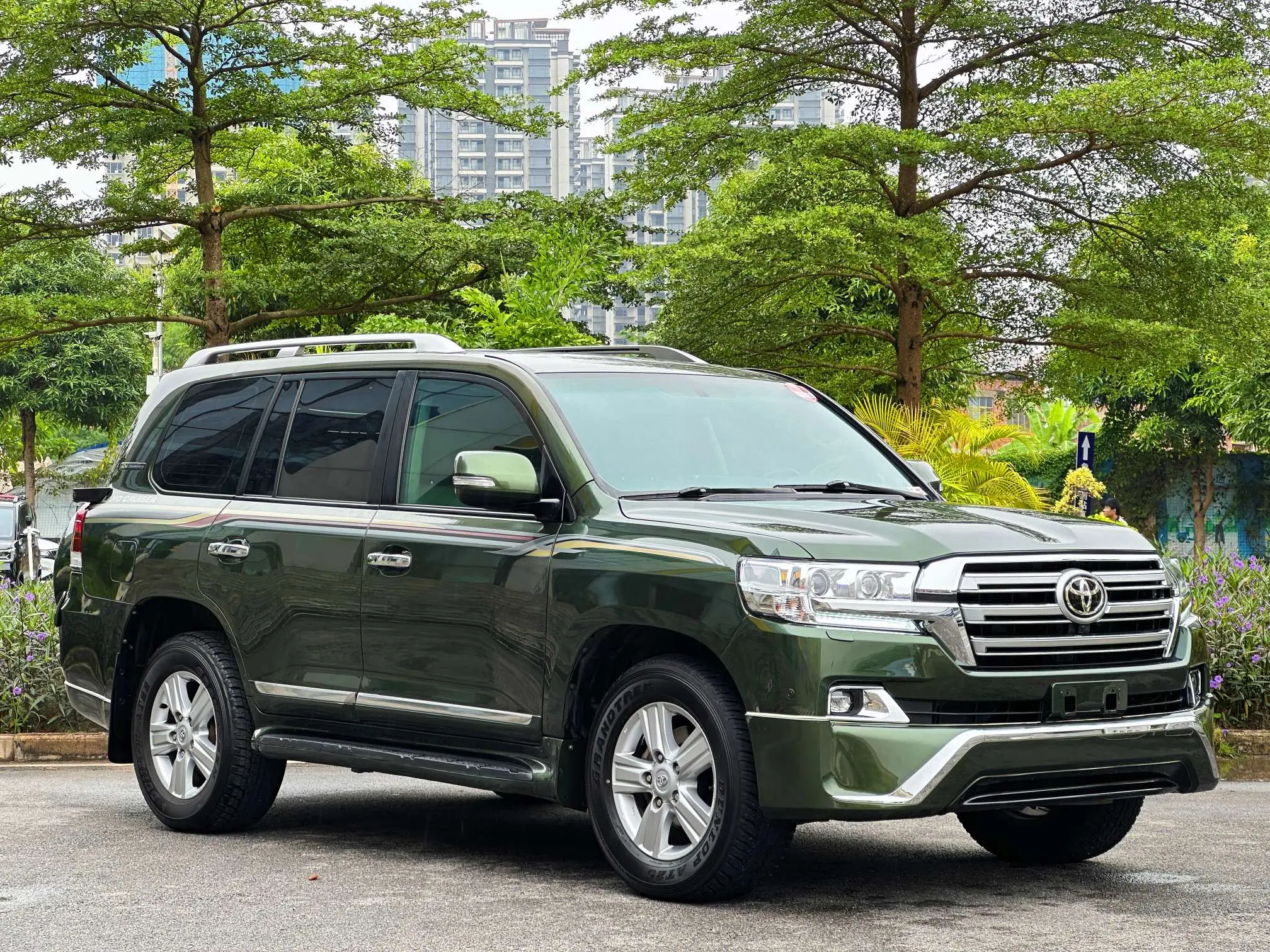 Toyota Land Cruiser
