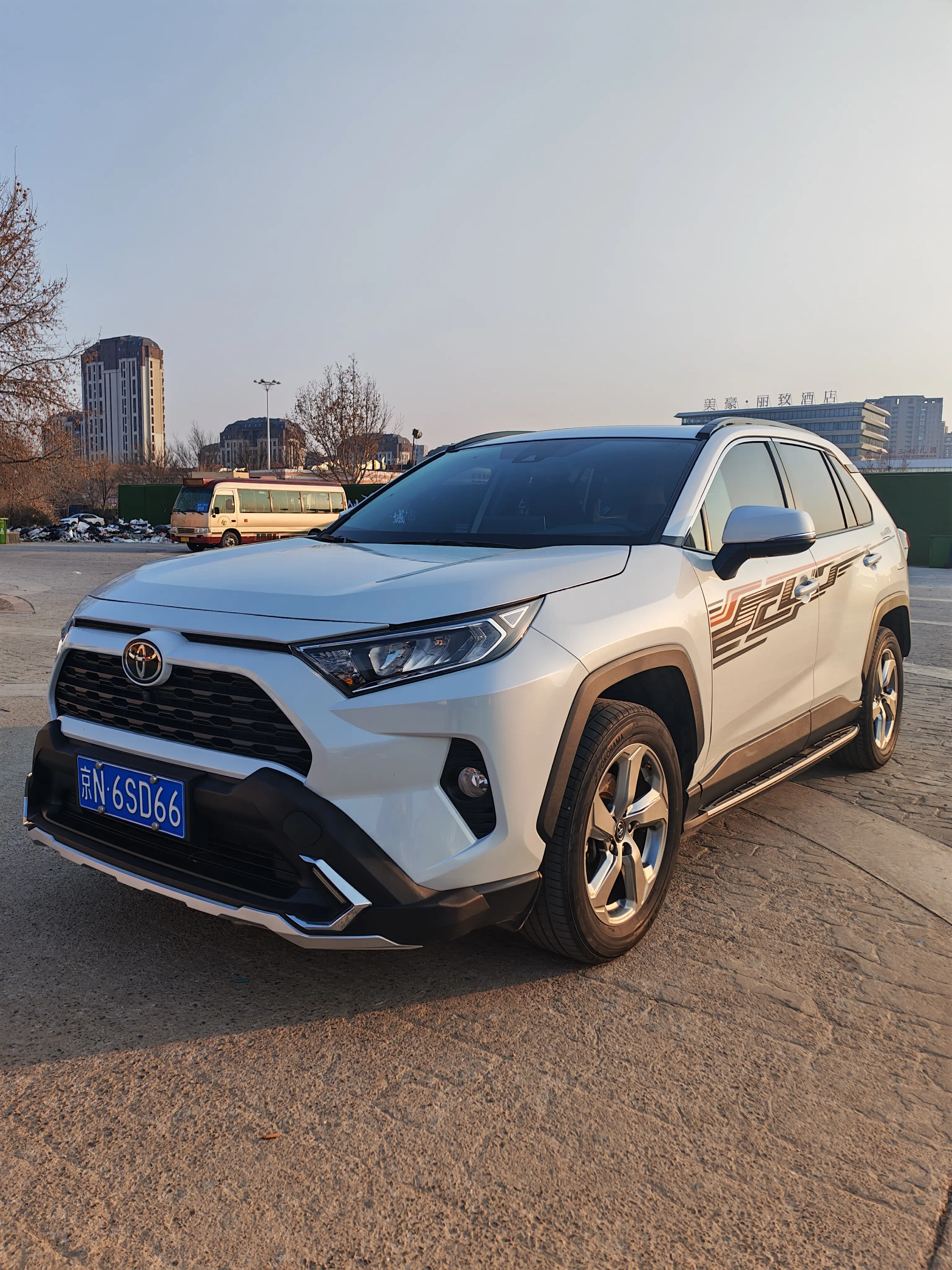 Toyota RAV4  из Китая