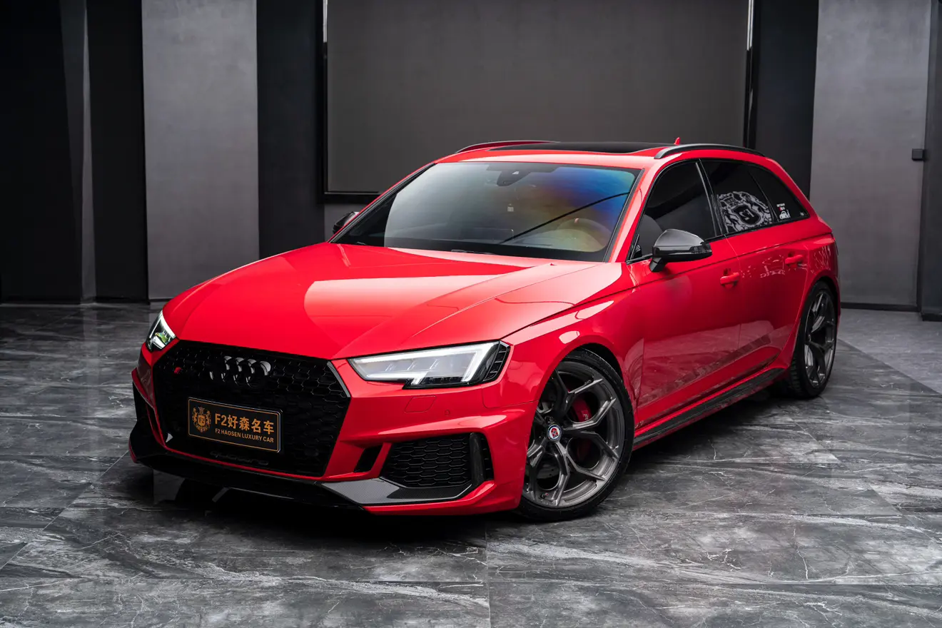 Audi RS 4  из Китая