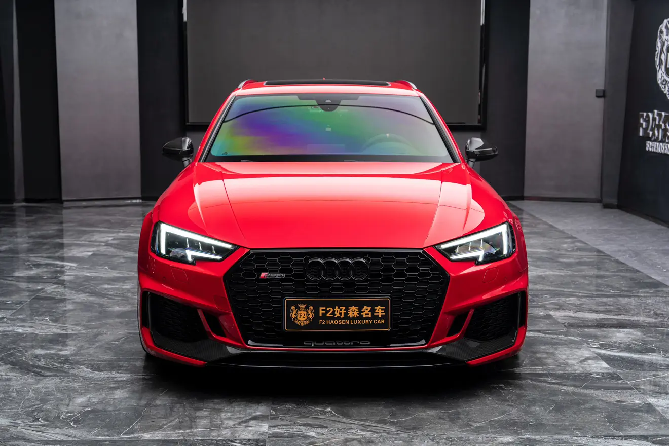 Audi RS 4  из Китая