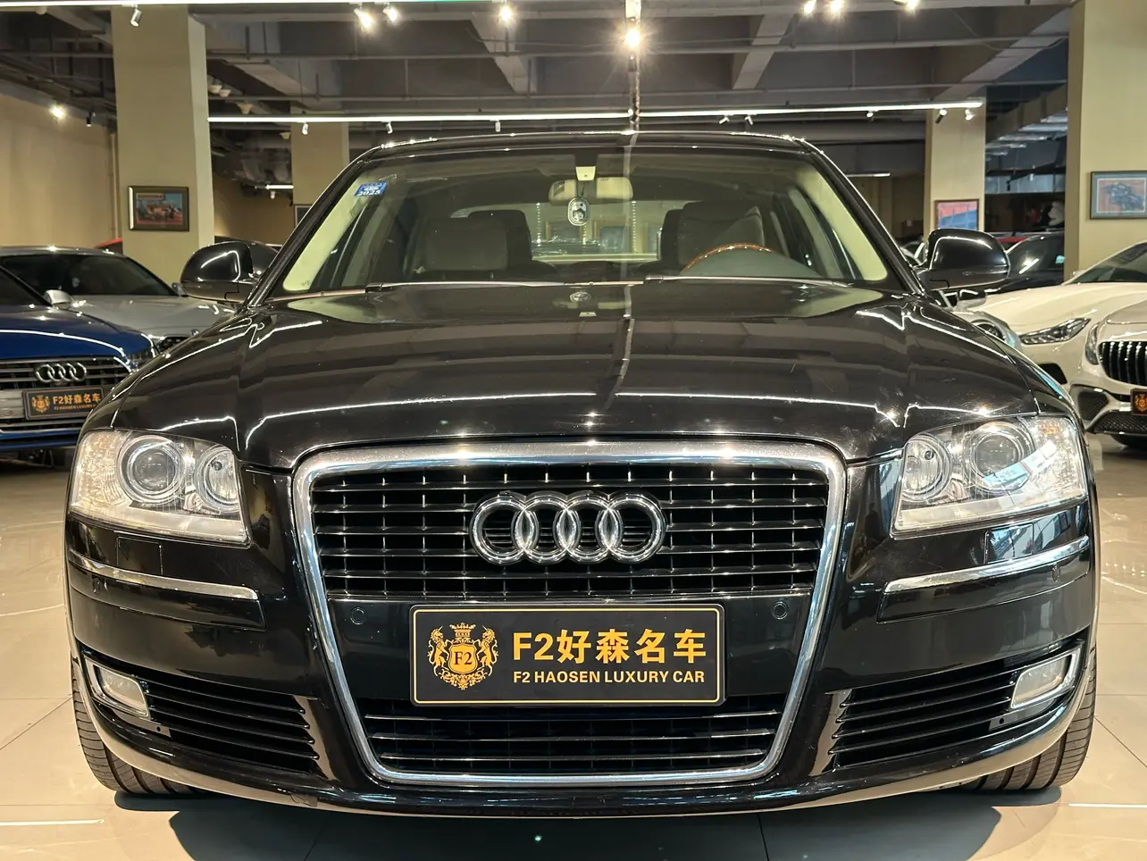 Audi A8  из Китая
