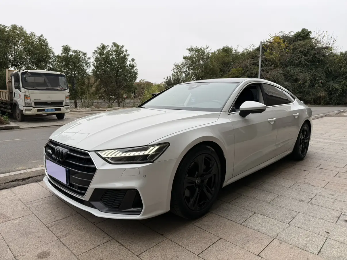 Audi A7  из Китая