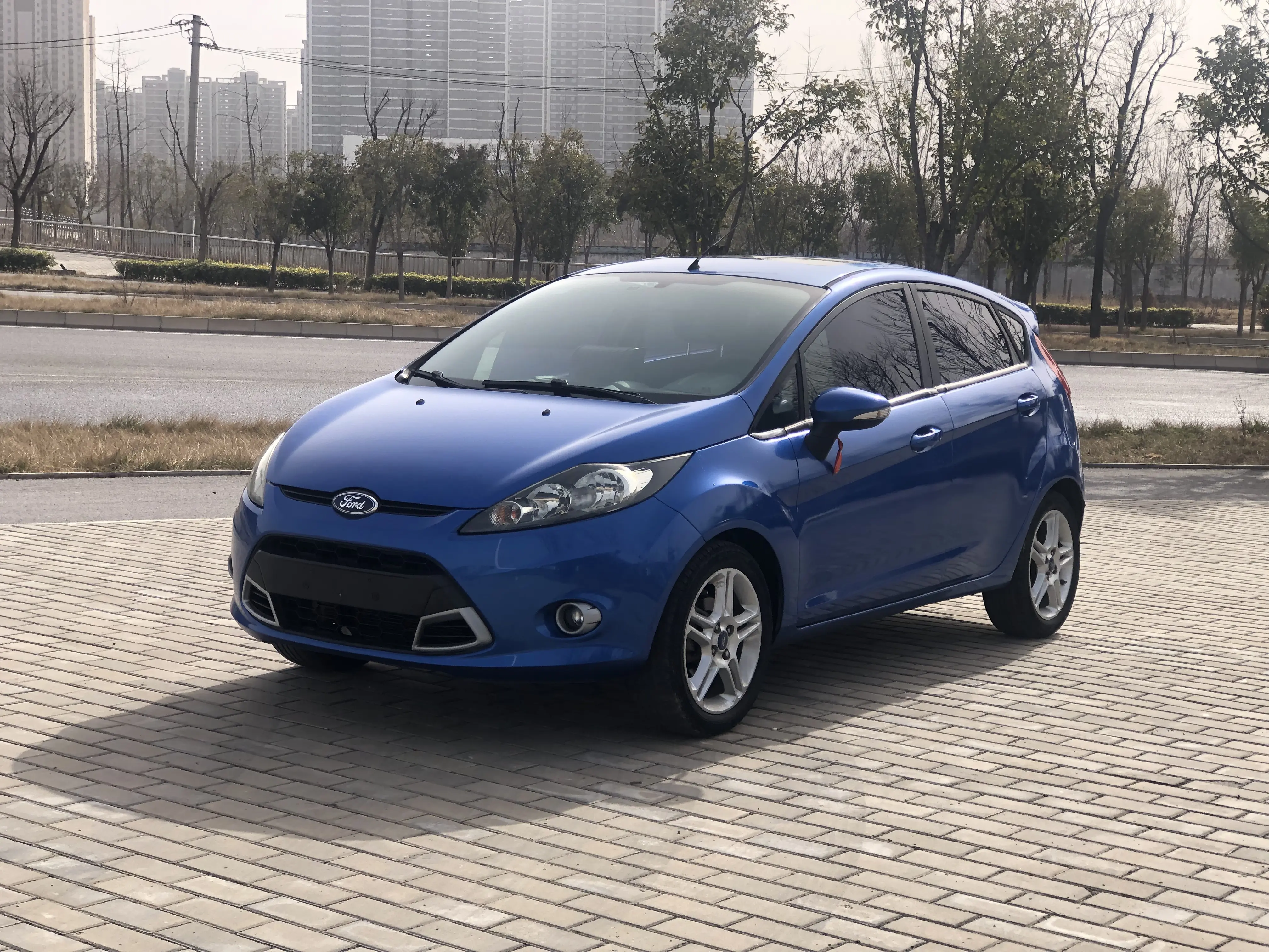 Ford Carnival  из Китая