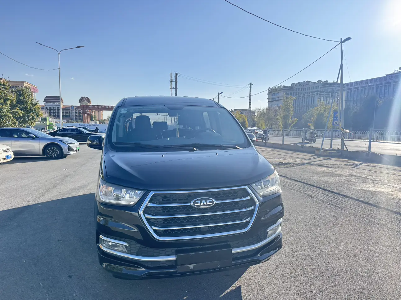 JAC Ruifeng M4  из Китая