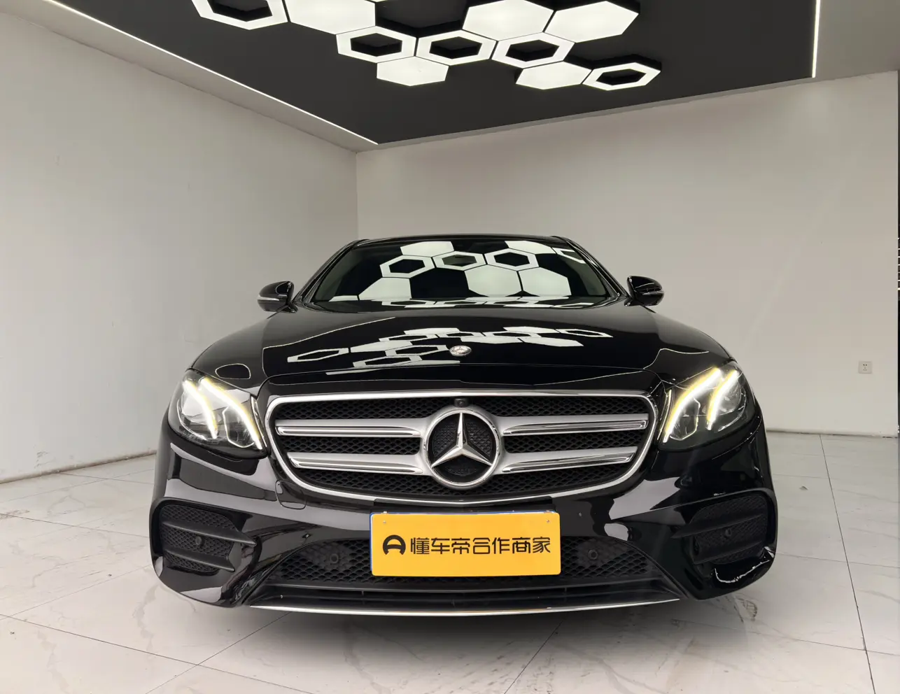 Mercedes-Benz E-Class  из Китая