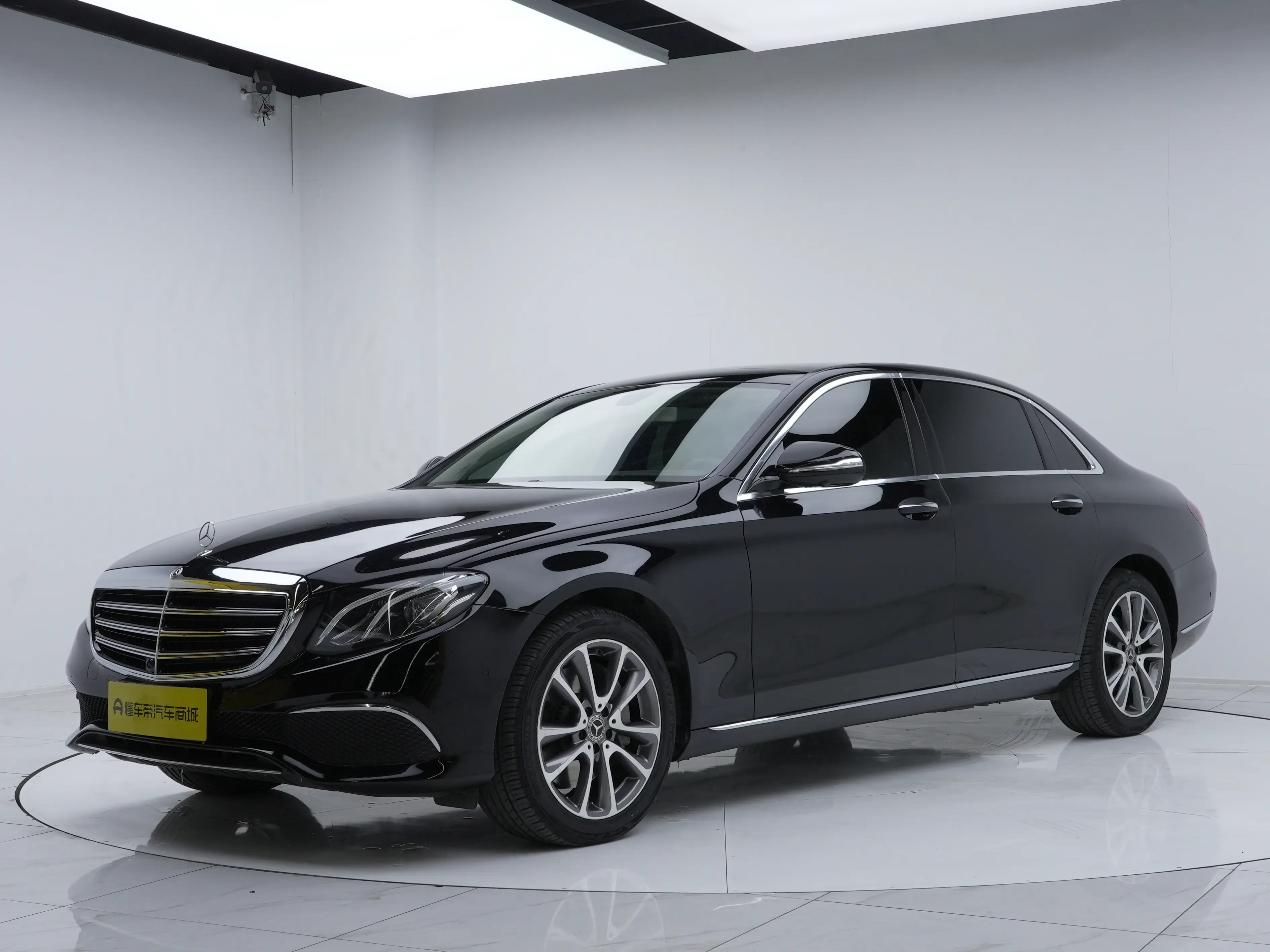 Mercedes-Benz E-Class  из Китая