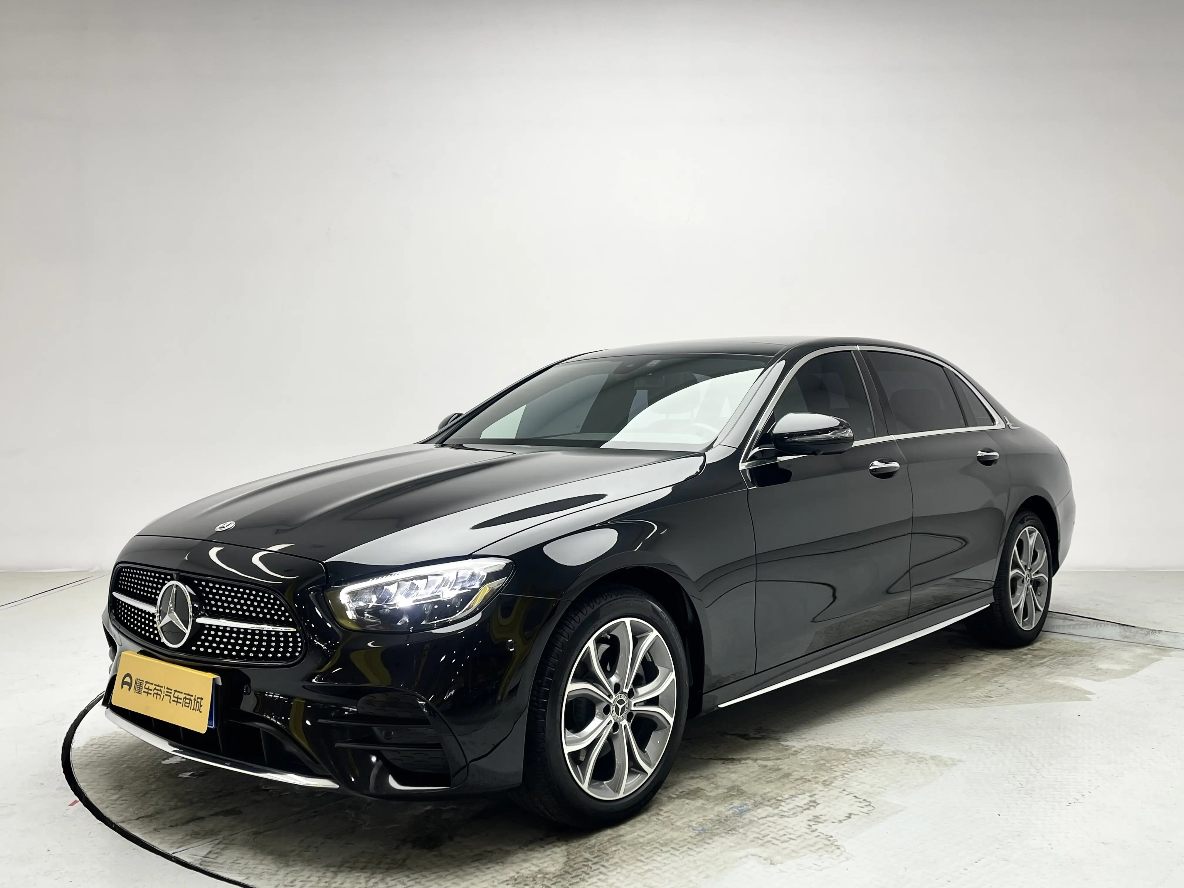 Mercedes-Benz E-Class  из Китая