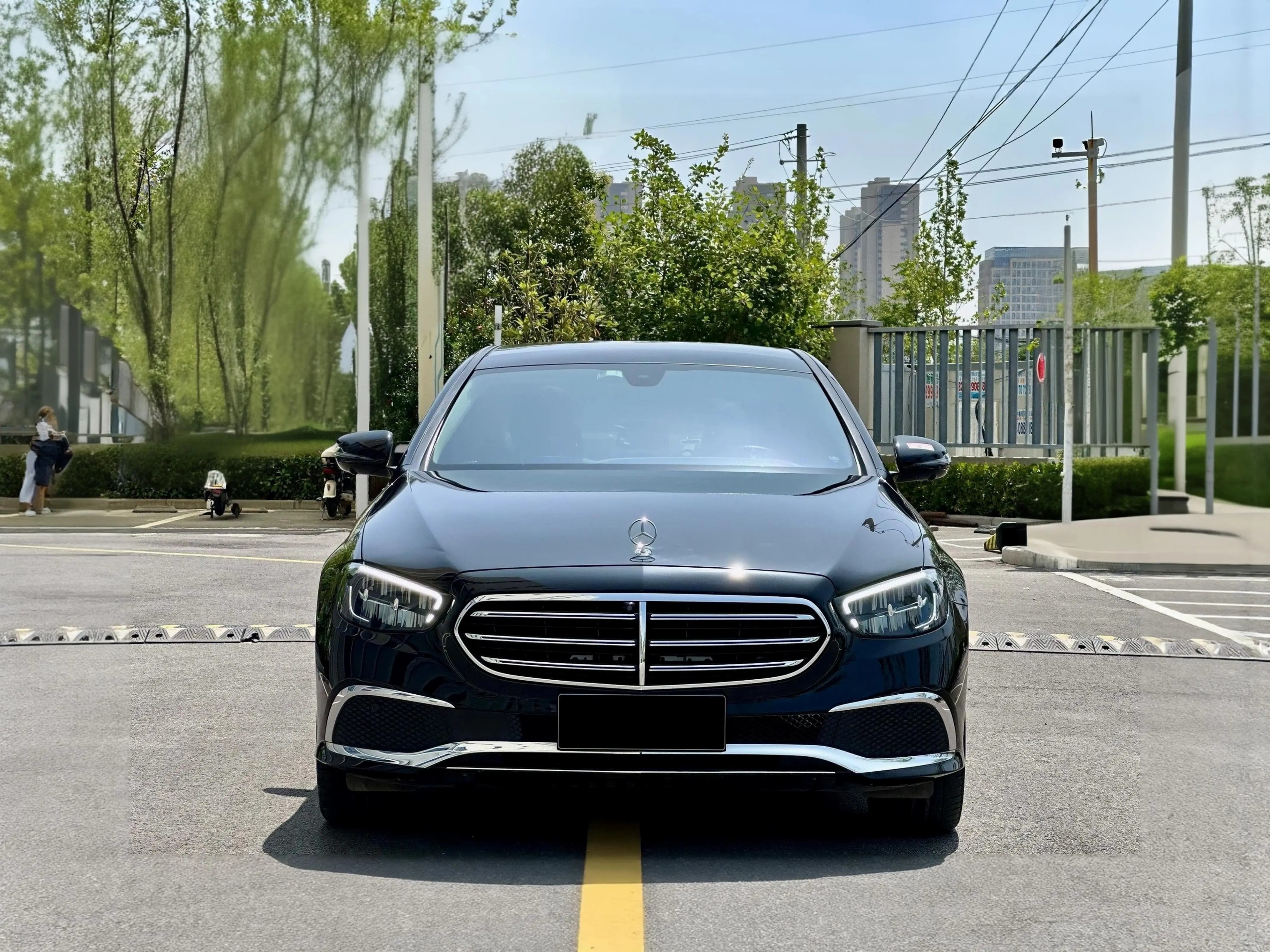 Mercedes-Benz E-Class  из Китая