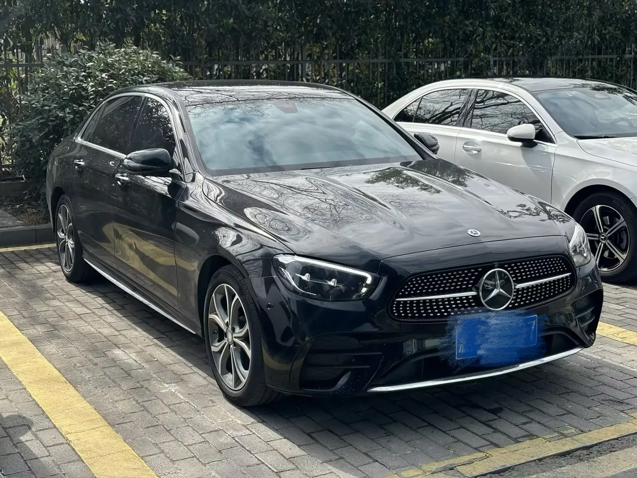 Mercedes-Benz E-Class  из Китая