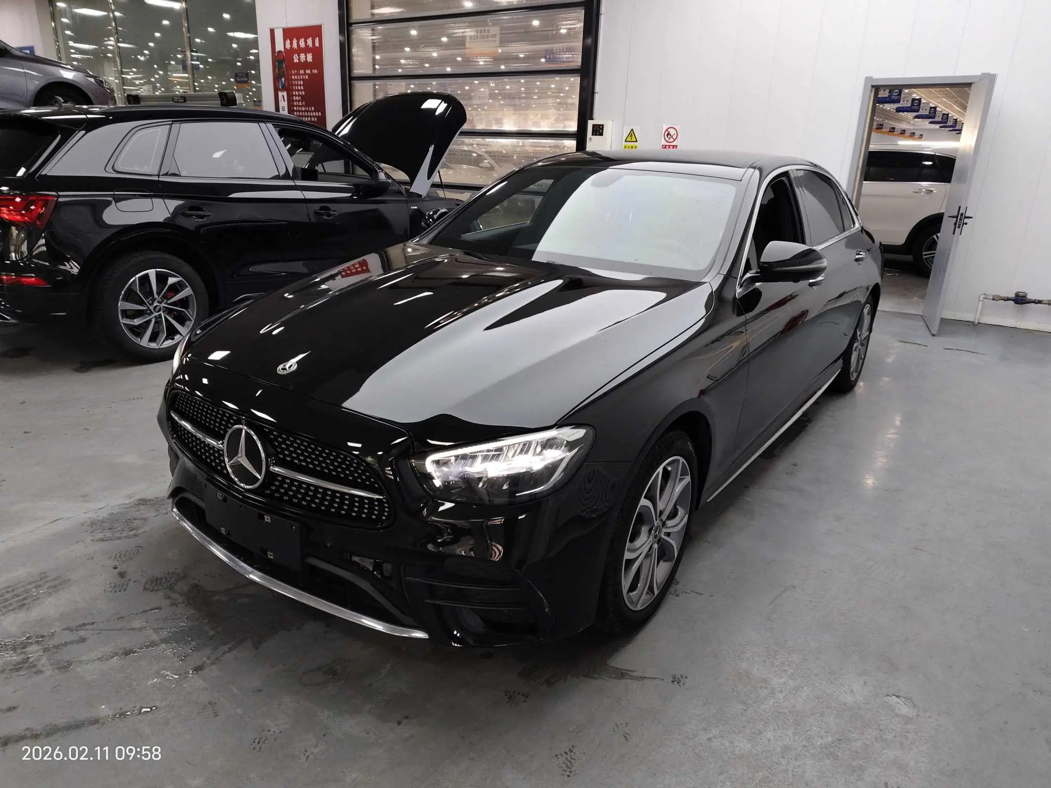 Mercedes-Benz E-Class  из Китая