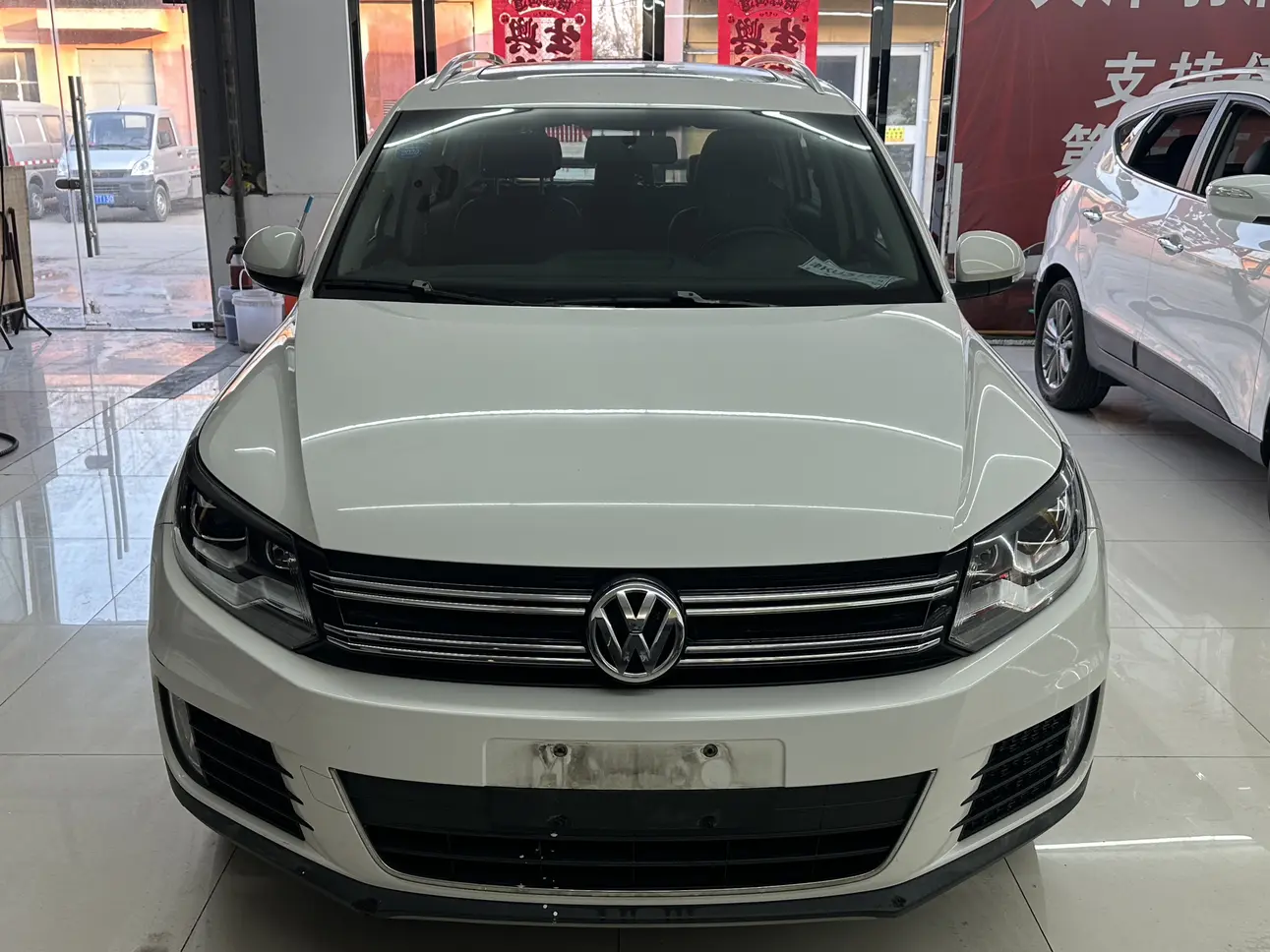 Volkswagen Tiguan (Tharu)  из Китая