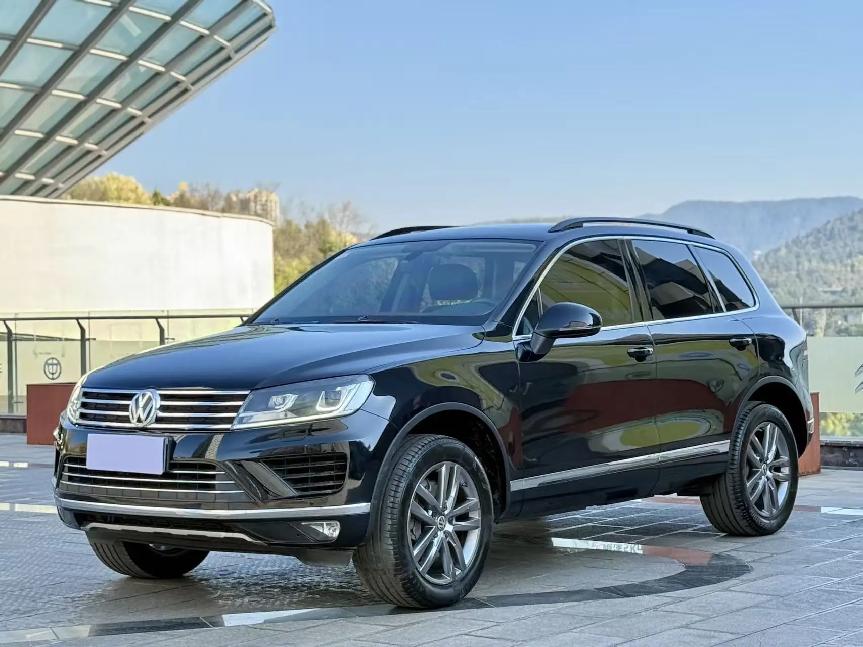 Volkswagen Touareg  из Китая