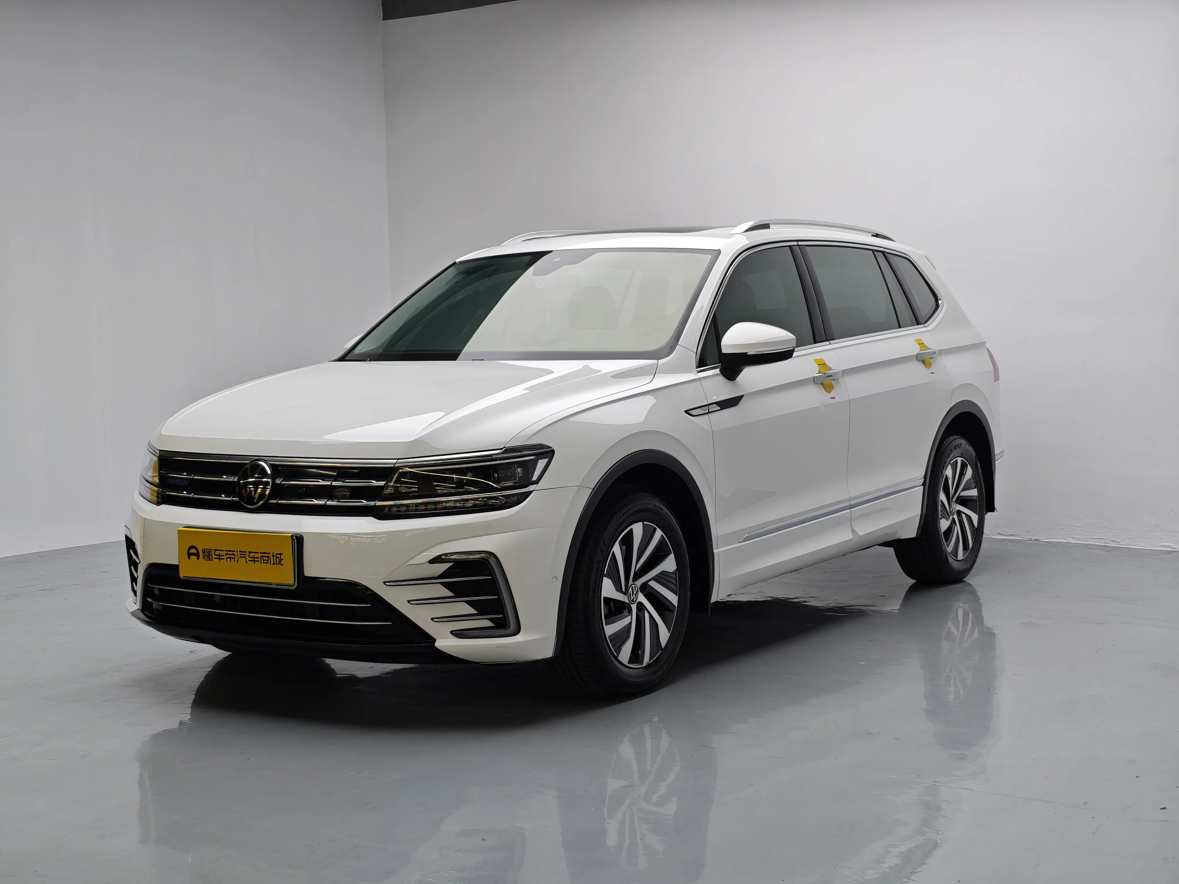 Volkswagen Tiguan L PHEV  из Китая