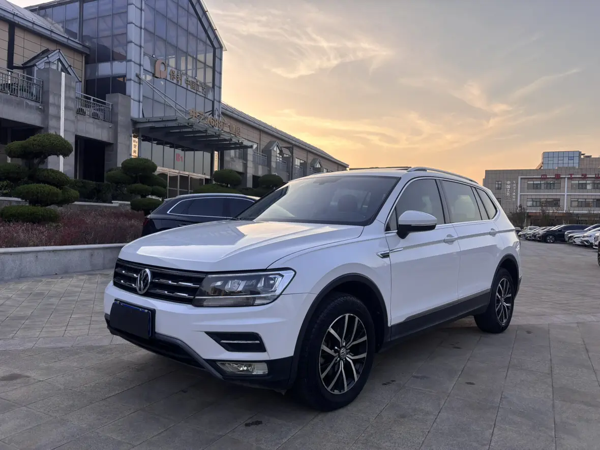 Volkswagen Tiguan L  из Китая