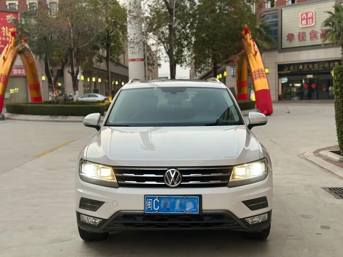 Volkswagen Tiguan L  из Китая