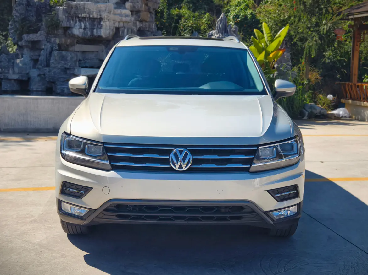 Volkswagen Tiguan L  из Китая