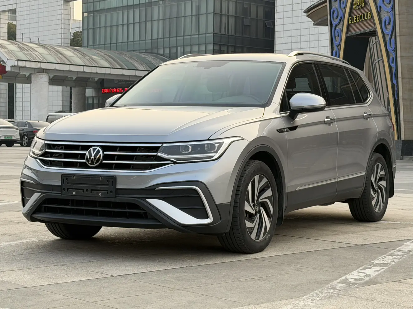 Volkswagen Tiguan L  из Китая