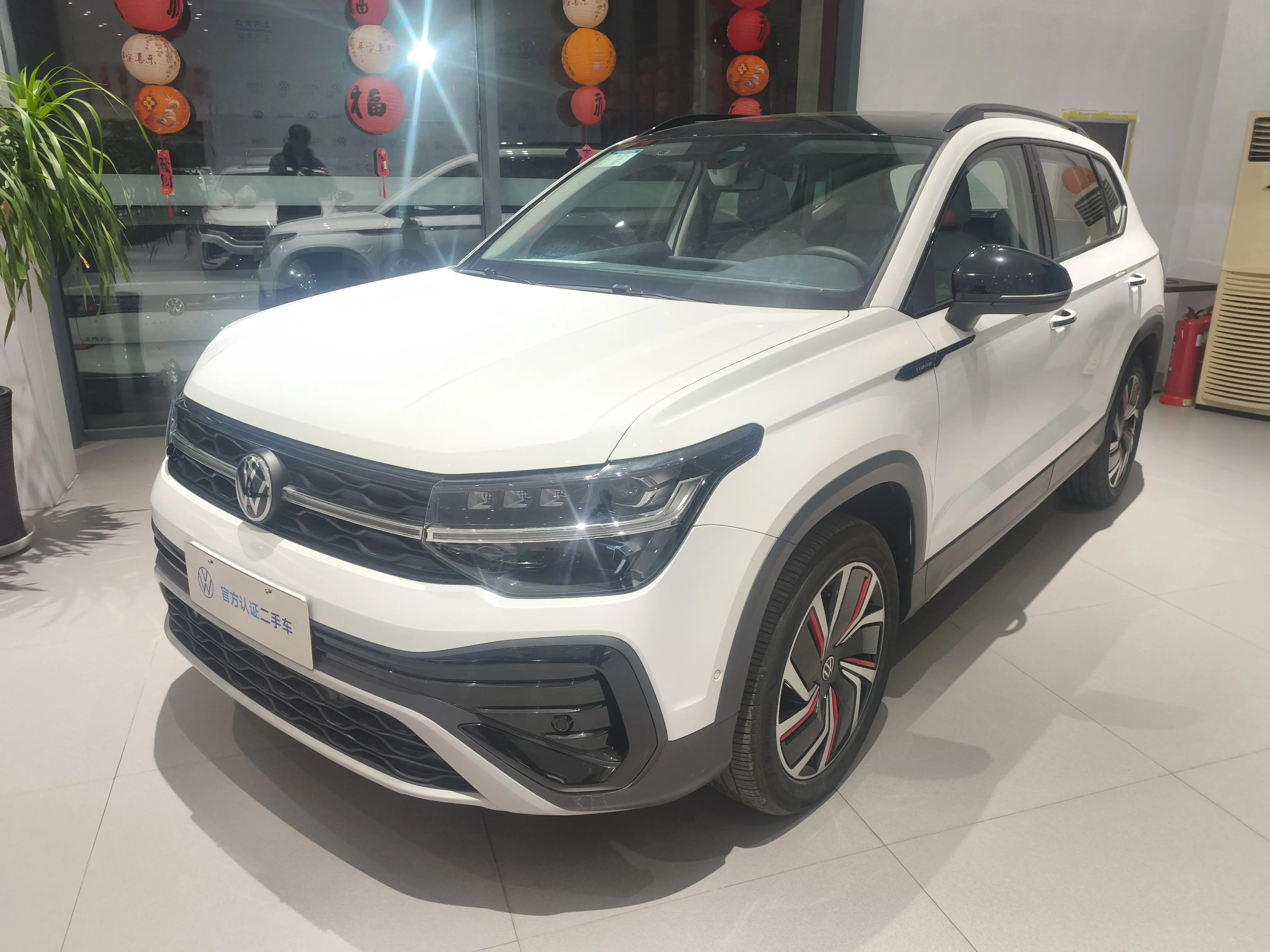 Volkswagen Tharu  из Китая