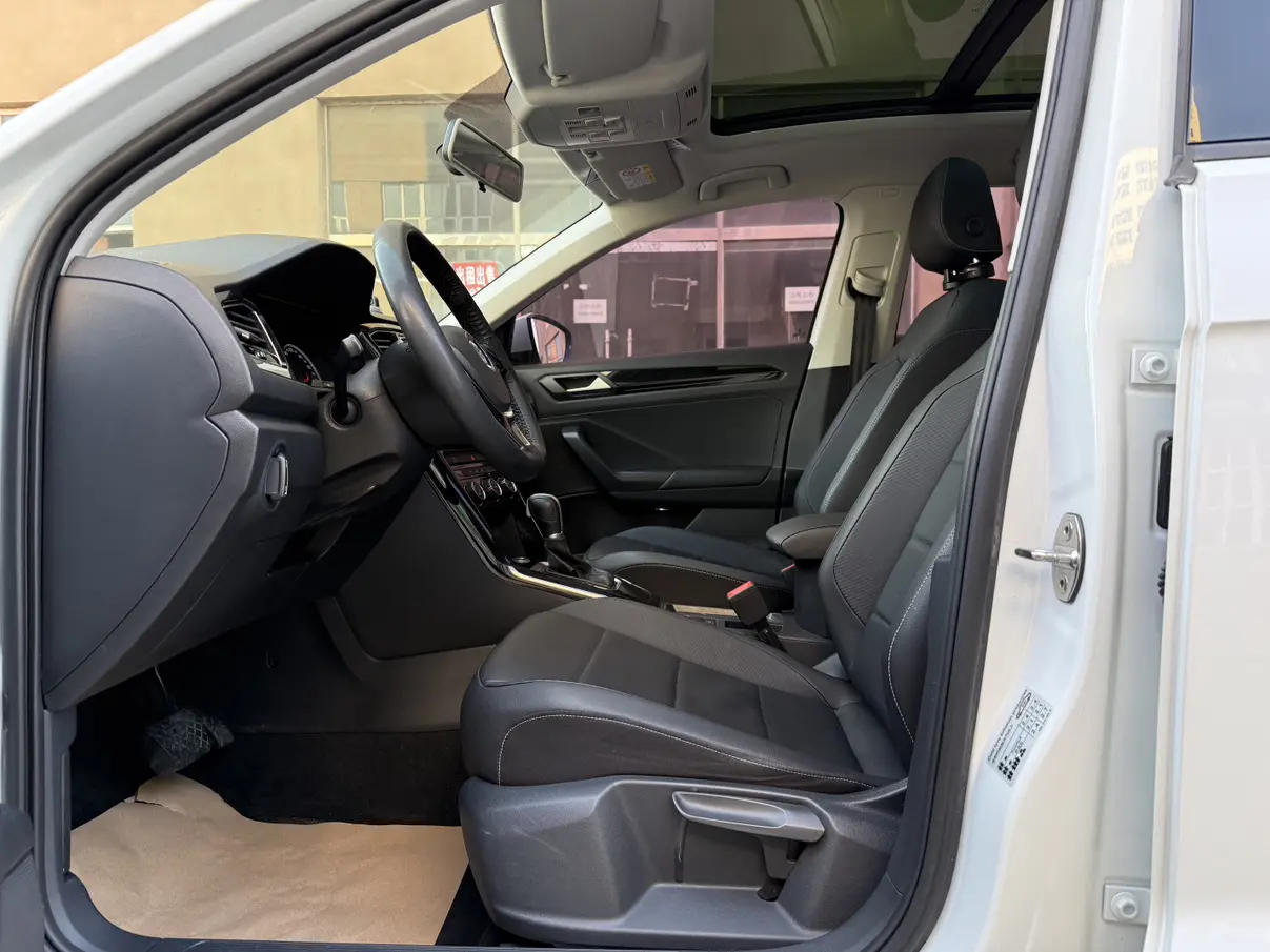 Volkswagen T-Roc  из Китая