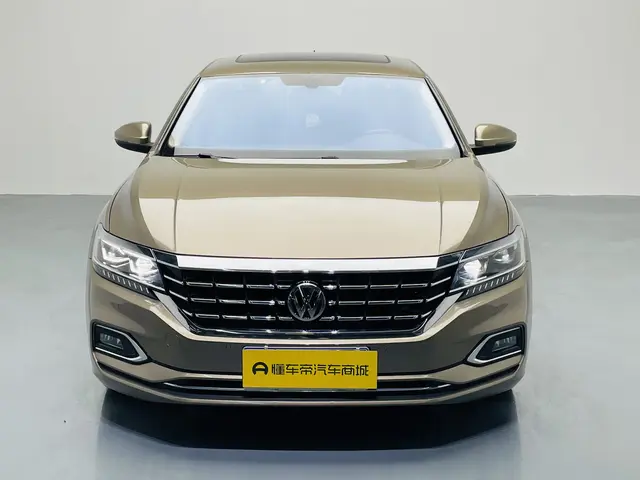Volkswagen Passat  из Китая