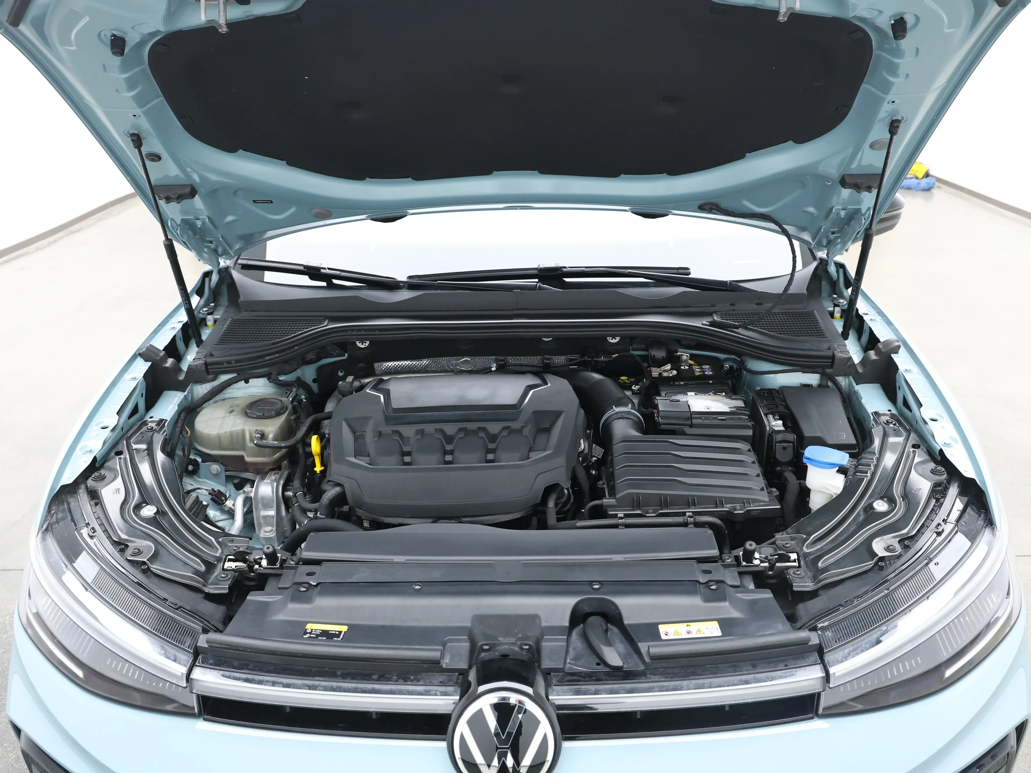 Volkswagen Passat  из Китая