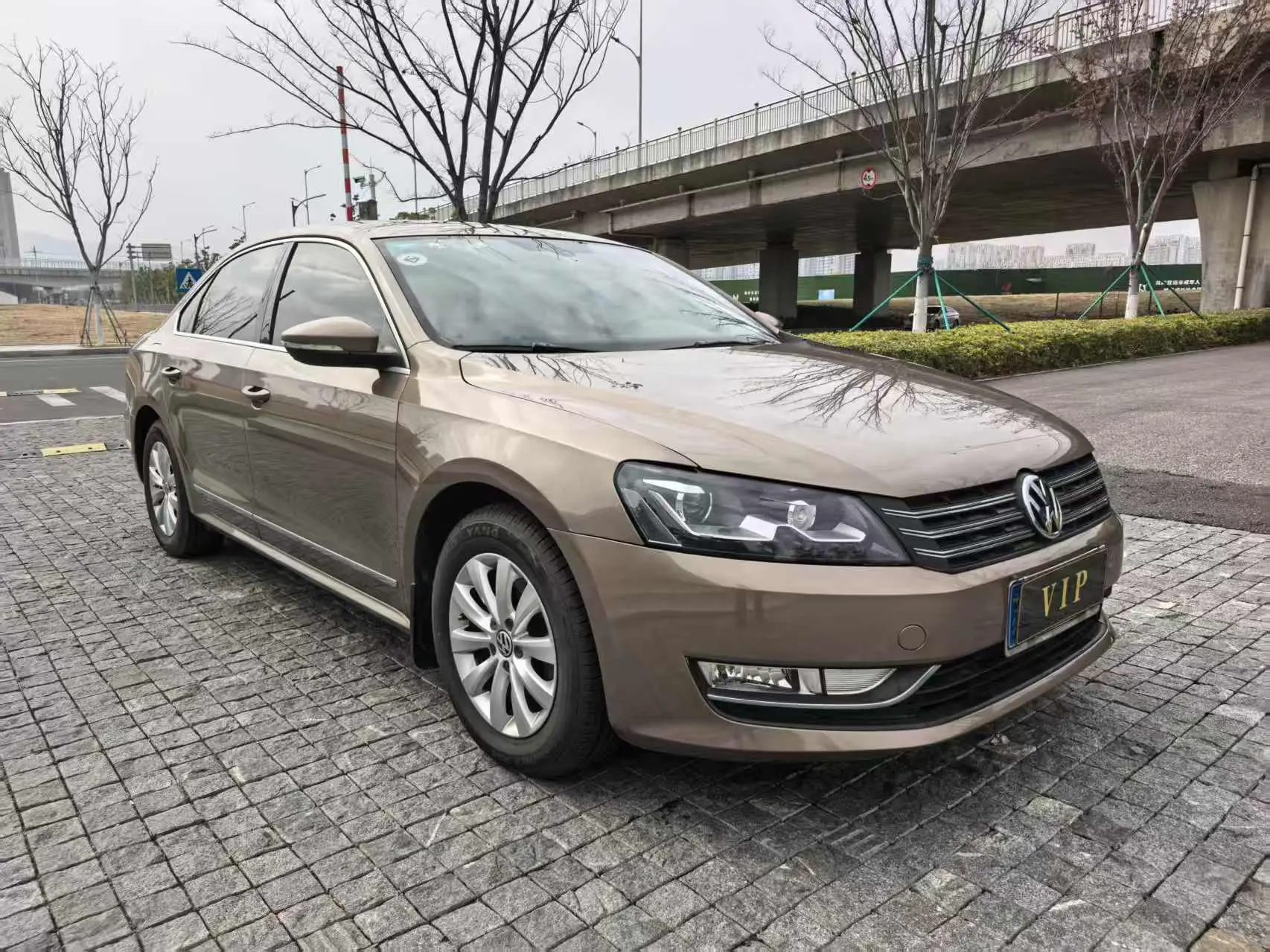 Volkswagen Passat  из Китая