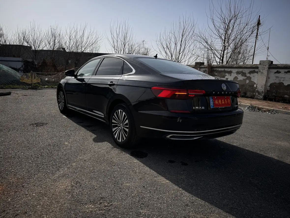 Volkswagen Passat  из Китая