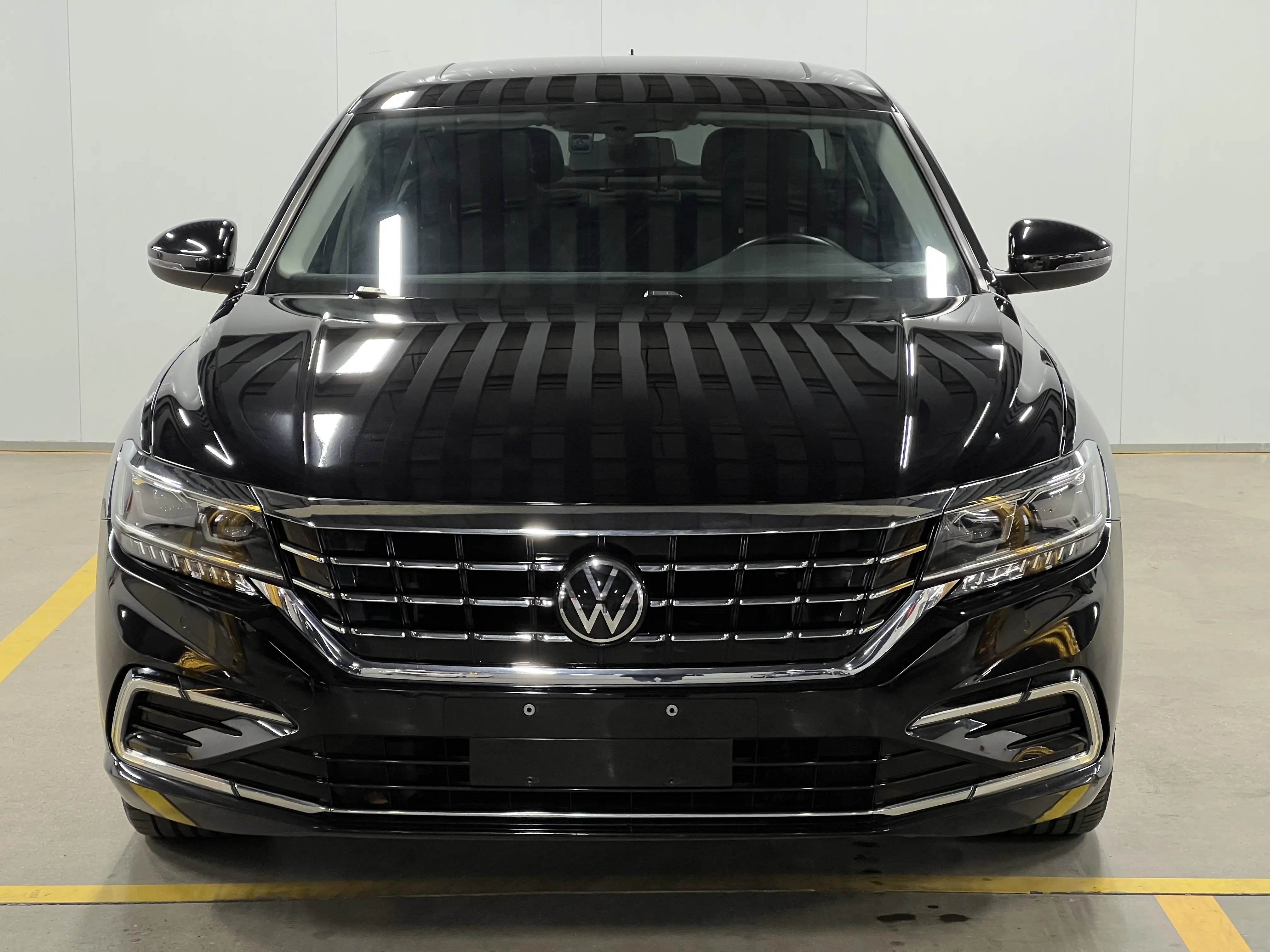 Volkswagen Passat  из Китая