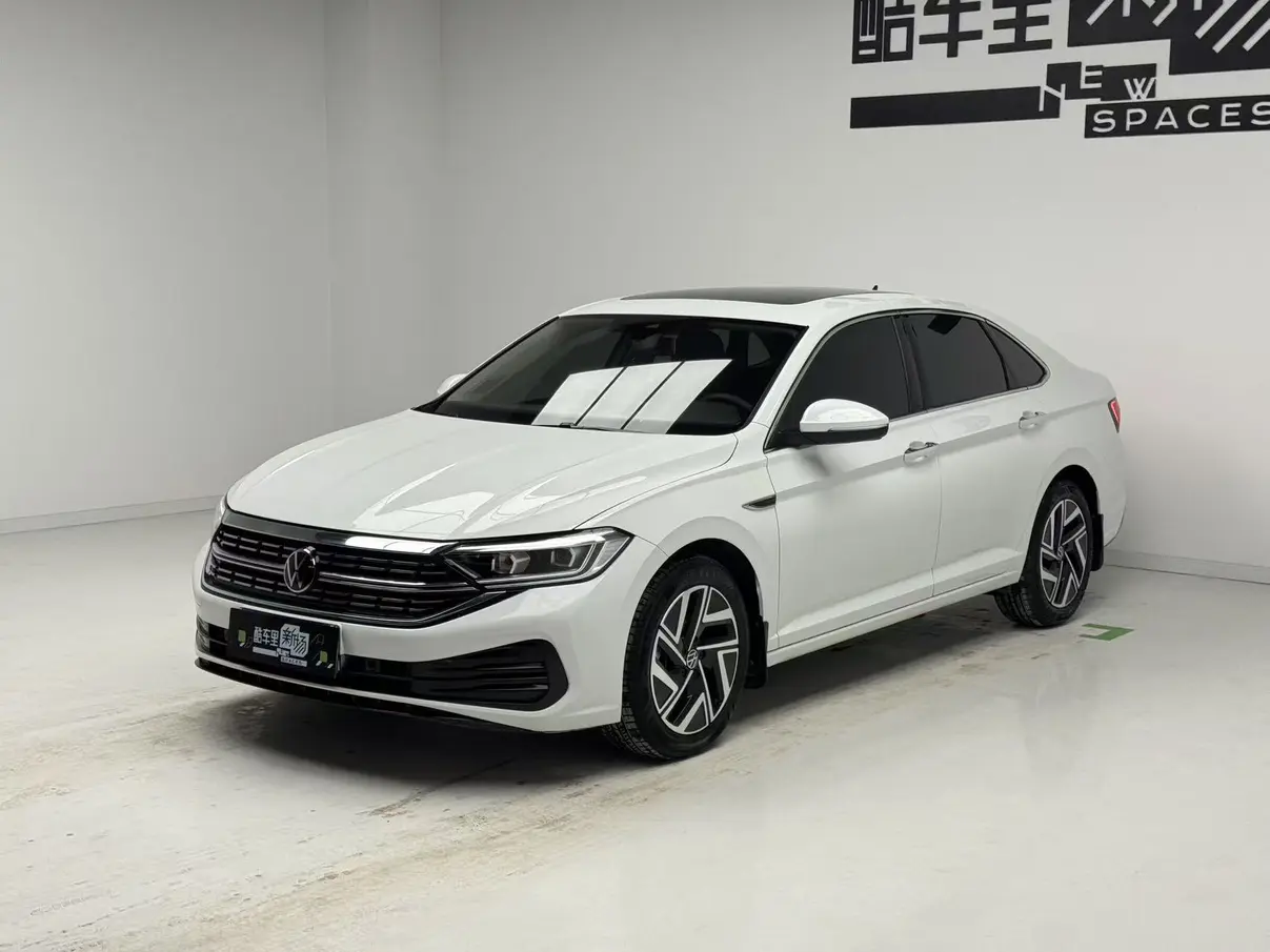 Volkswagen Sagitar  из Китая