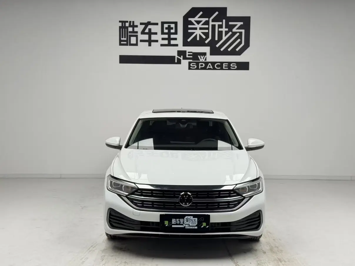 Volkswagen Sagitar  из Китая