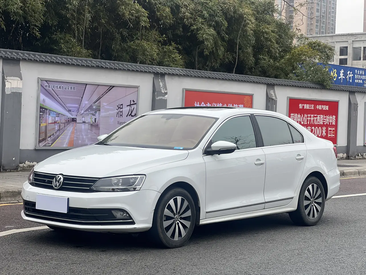 Volkswagen Sagitar  из Китая