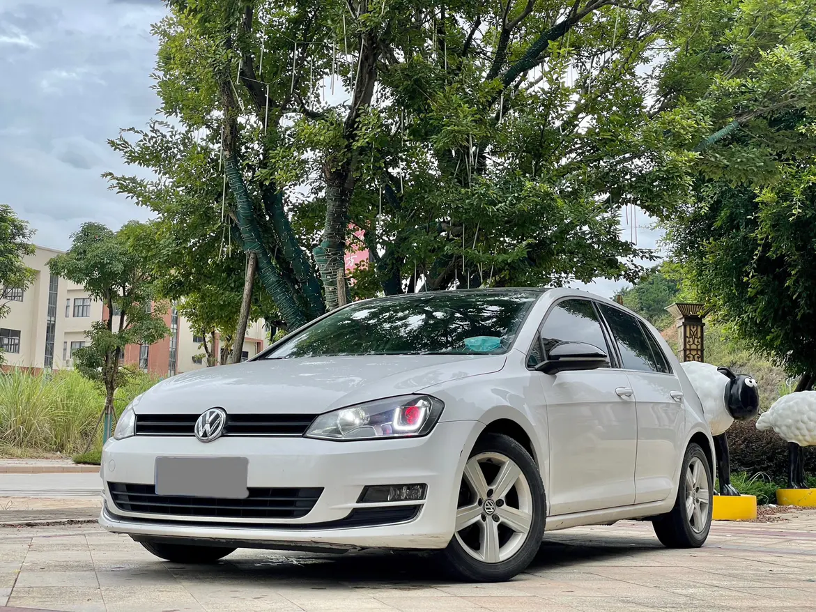 Volkswagen Golf  из Китая