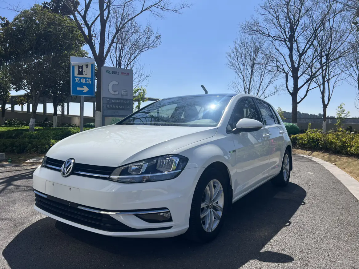 Volkswagen Golf  из Китая