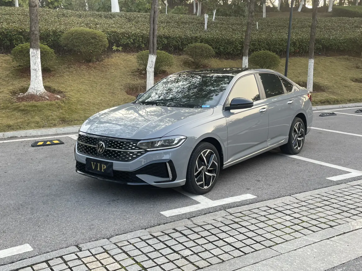 Volkswagen Lavida  из Китая
