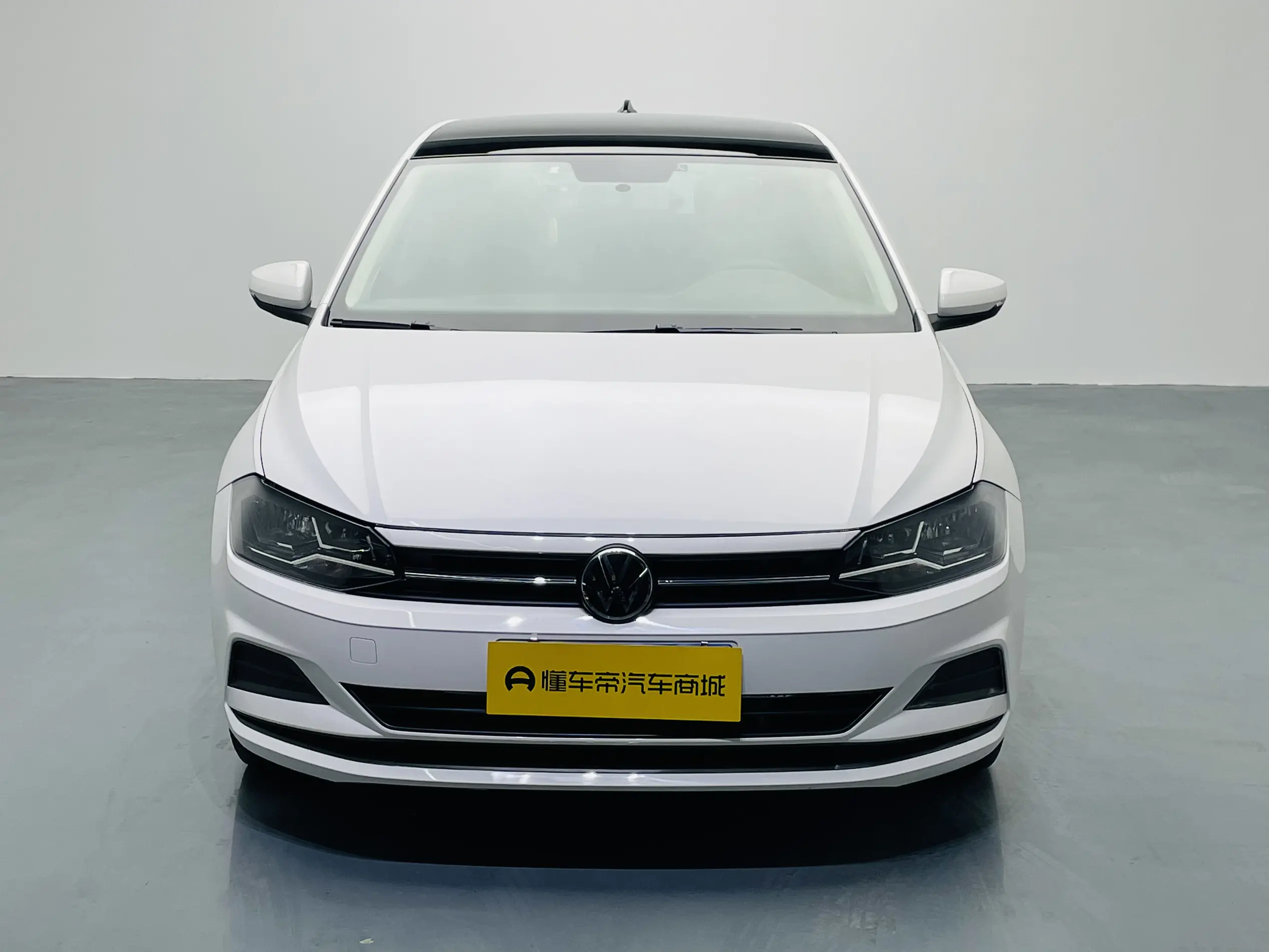 Volkswagen Polo  из Китая